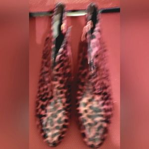 NWB man made animal print shoe boot SZ 12W in excellent condition